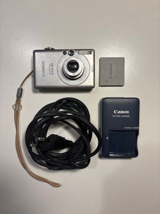 Canon Digital Ixus 40 AVERIADA. Batería y cargador