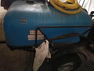 Cuba fumigar coche