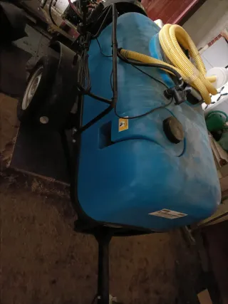 Cuba fumigar coche