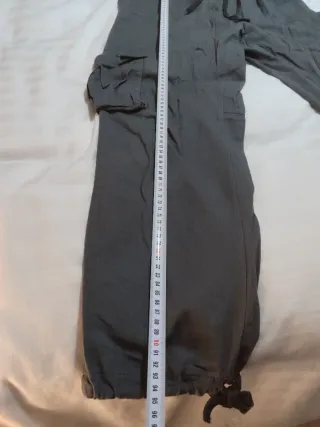 Pantalón cargo gris ligero talla 46
