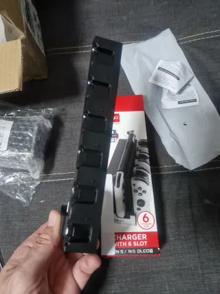 Cargador Ipega 6 Slots N-S/N-S OLED