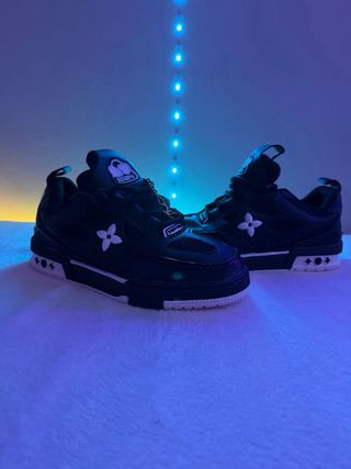 Zapatillas Louis Vuitton Negras y Blancas