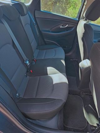 Vendo HYUNDAI i30 CW 1.6 CRDi 81kW 110CV Link