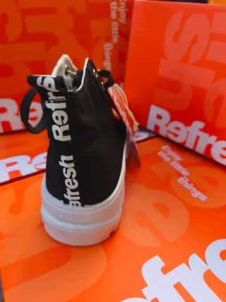 Botín Refresh Negro y Blanco