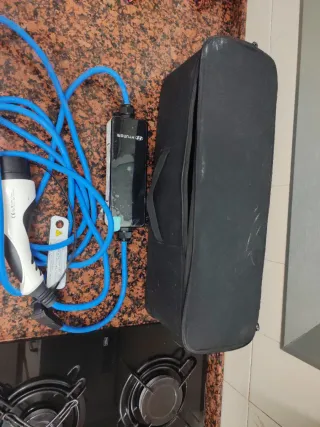 SOY KRIS.  Cargador Coche Eléctrico Hyundai