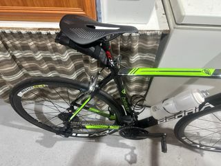 Bicicleta carretera carbono Berria SRAM AXS
