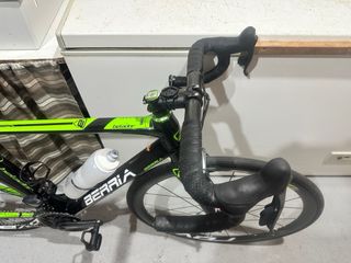 Bicicleta carretera carbono Berria SRAM AXS