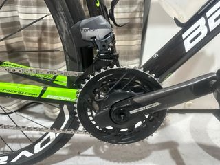 Bicicleta carretera carbono Berria SRAM AXS