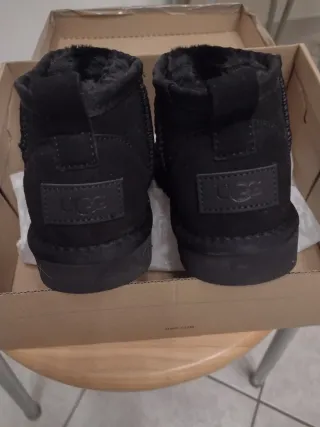 Stivali UGG Ultra Mini Neri Tg 36