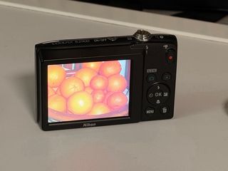 Cámara Digital Nikon COOLPIX S2900 Morado 20mp