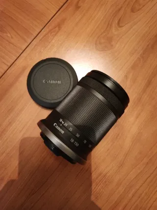 Canon R10 + Lente 18-150mm e Acessórios
