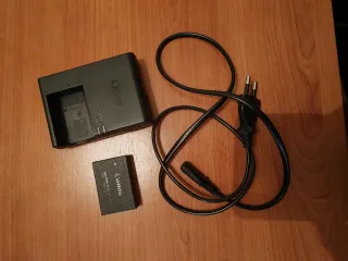 Canon R10 + Lente 18-150mm e Acessórios