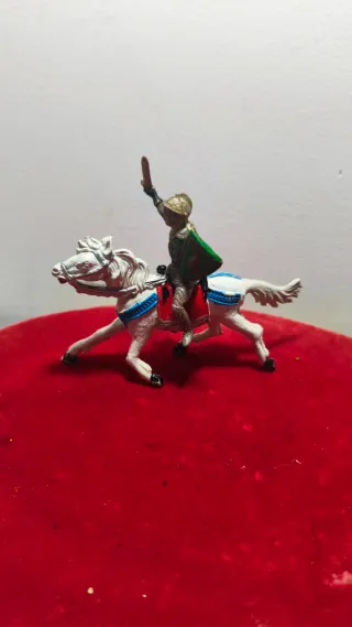 Soldados de goma medievales variados "REAMSA"