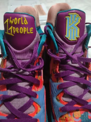 Nike Kyrie Low 4 EP '1 World 1 People'
