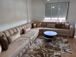 Sofá modular beige y marrón