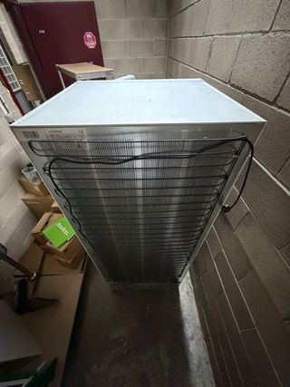 Nevera vertical gran capacidad