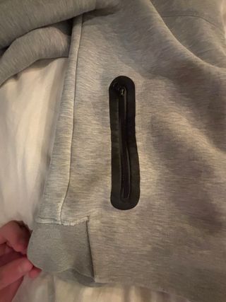 Sudadera Nike Tech Gris