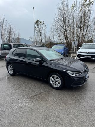 VW Golf Life 1.5eTSi 130cv automatico