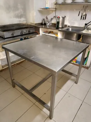Mesa de cocina inox 100x100