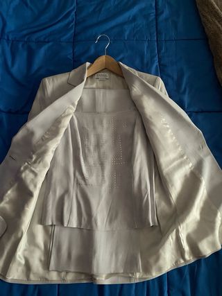 Conjunto T40: Americana, Pantalón y Cuerpo.