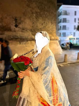 Traje de Fallera azul y multicolor. Alvaro moliner