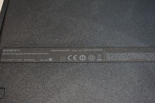 Sony PS3 Slim 250GB CECH-2004B + Mando y Cables