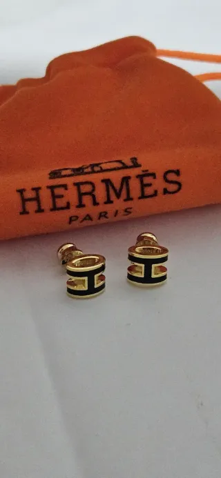 Pendientes Hermes H Dorados y Negros
