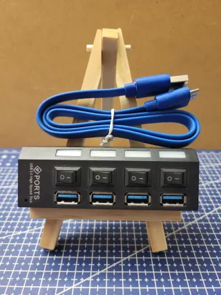 Hub USB 3.0 PORTS 4 Porte con Interruttori