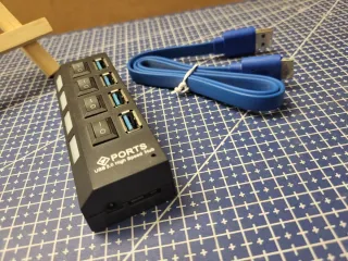 Hub USB 3.0 PORTS 4 Porte con Interruttori