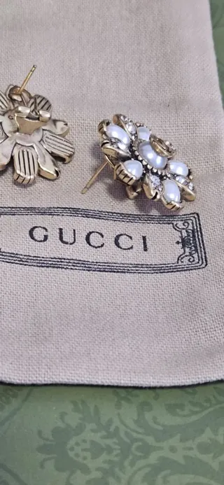 Pendientes Flor Perla y Cristal Gucci Dorados