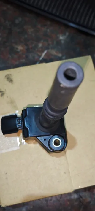 Bobina de encendido Mazda HF02-18-100