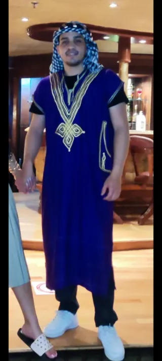 Disfraz Túnica Egipcia Árabe Morada Bordada