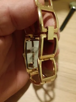 Reloj IEKE Mujer Dorado y Blanco