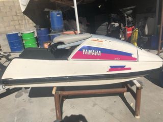 Pintura moto de agua