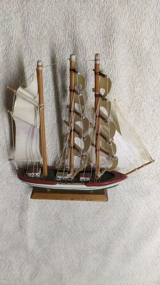 Modellino Galeone in Legno