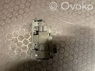 Botón Luz Emergencia Mercedes W204 ESP