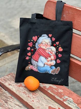 Bolso shopper negro con dibujo de pareja mayor