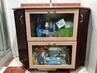 Mueble de baño madera y granito