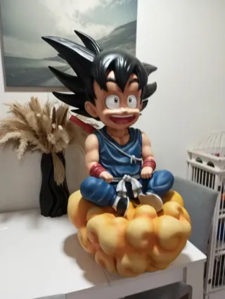 Figura Goku Niño con Nube Kinton