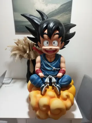 Figura Goku Niño con Nube Kinton
