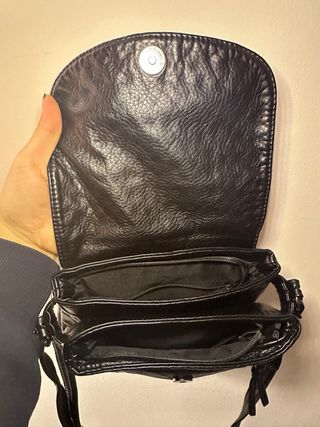 Bolso riñonera piel vegana tachuelas