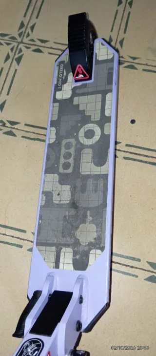 Patinete normal para niños, para niño y niña.