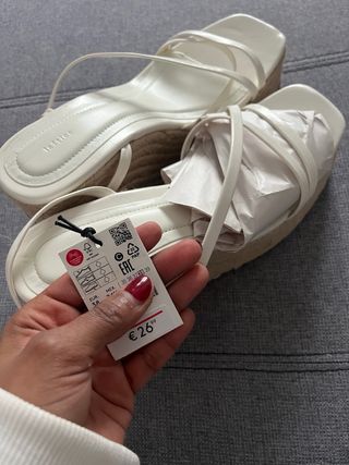 Sandalias cuña blancas