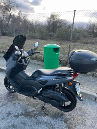 Yamaha NMAX 125 gris 2021