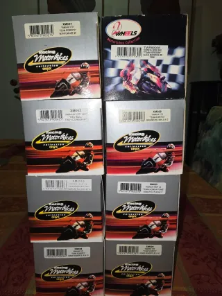 Coleção de Motos de Corrida em Miniatura