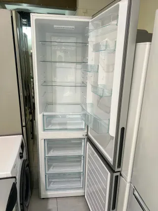 Nevera Candy No Frost A+ 200 x 60 precio 220