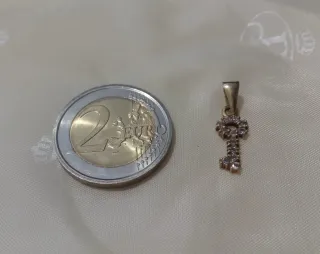 Ciondolo chiave oro giallo 18 KT con zirconi