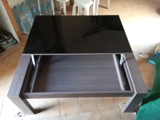 Mesa auxiliar cristal y madera