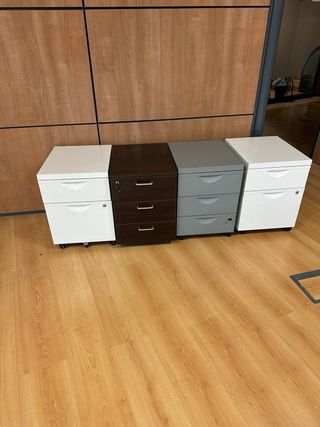 4 Cajoneras Metálicas Bajo Mesa, 30€ cada una