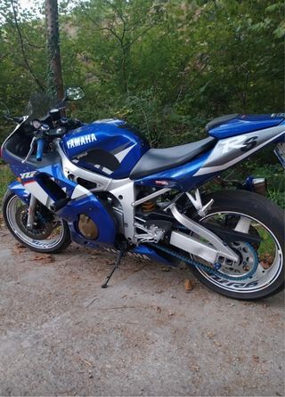 Yamaha YZF R6 Sportbike Azul/Plata